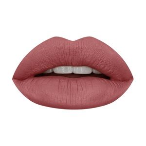 Huda Beauty Liquid Matte Lipstick Bombshell